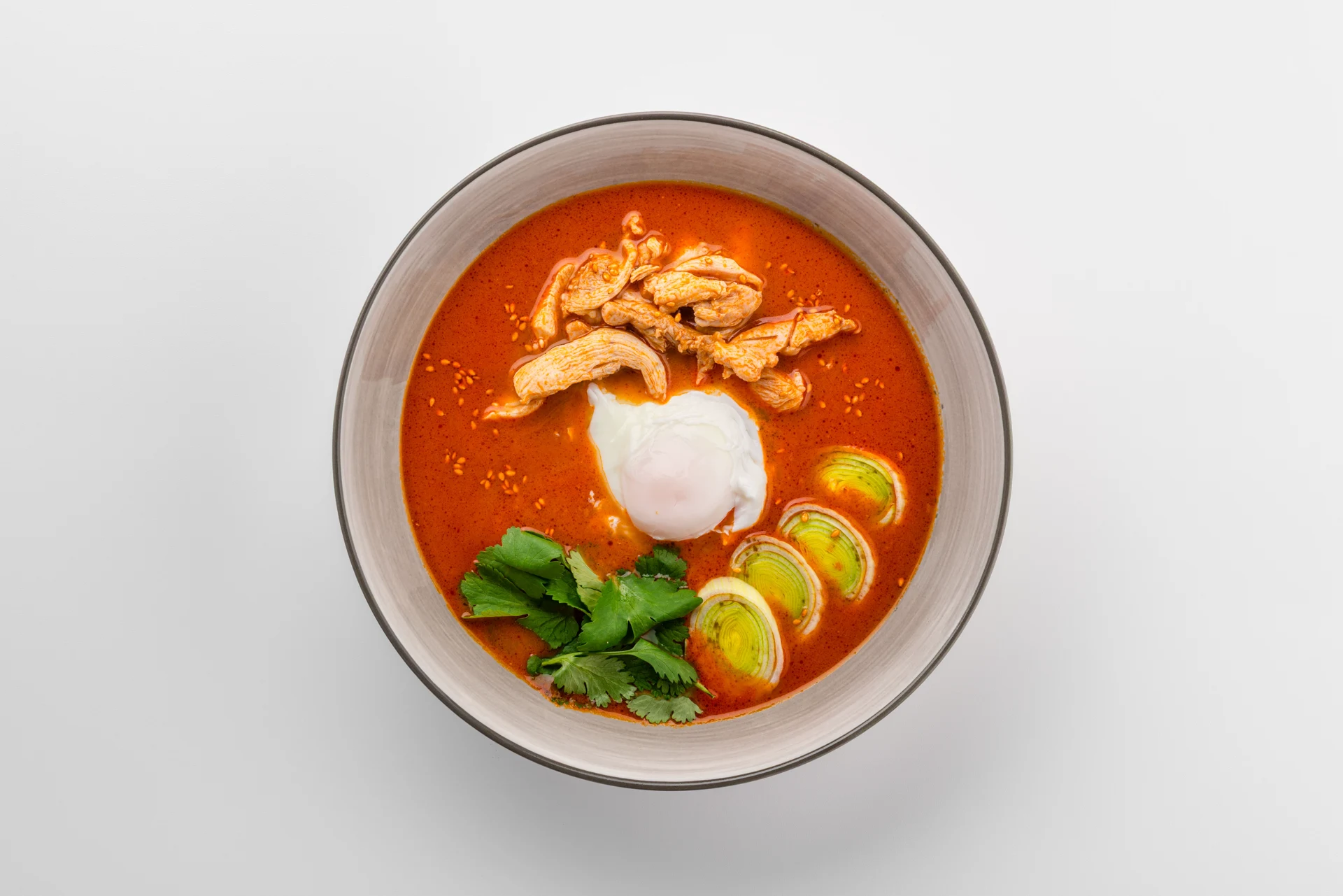 Tom Yam sho'rvasi tovuq bilan