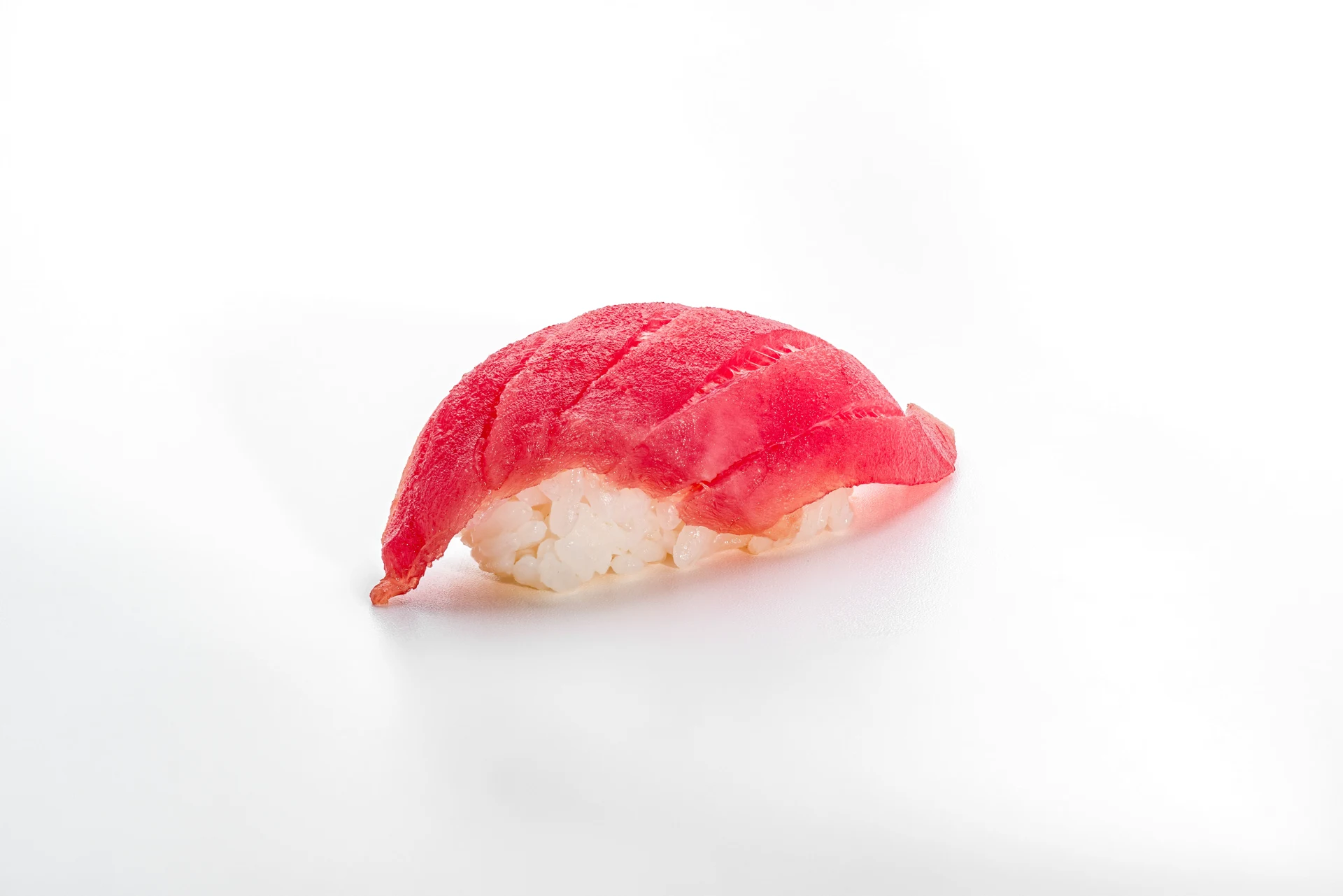 Tuna nigiri