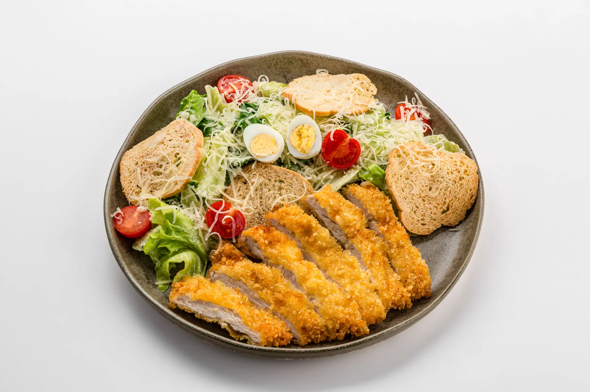 Tovuqli sezar salat